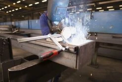 Bessey GZ20 Lijmklem - Geheel Staal - 200 X 100mm 8 Bessey GZ20 Lijmklem - Geheel Staal - 200 X 100mm -HandelFix Winkel 11b26702067d8c466ebfcb2988f0f261