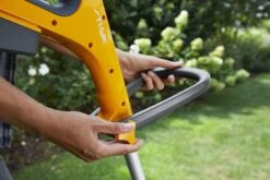 Stiga GT 100e Kit Accu Grastrimmer - 25cm - Telescopisch 39 Stiga GT 100e Kit Accu Grastrimmer - 25cm - Telescopisch -HandelFix Winkel 2486dfe6d41a817e7aab05229deb2215
