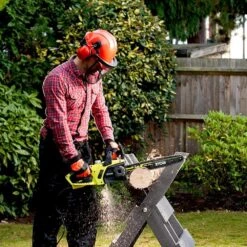 Ryobi RCS2340B Kettingzaag - 2300W - 40cm - 5133004340 7 Ryobi RCS2340B Kettingzaag - 2300W - 40cm - 5133004340 -HandelFix Winkel 24eec2b3f1fb6f159753394ae72155ed