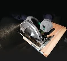 HiKOKI C9U3WBZ Cirkelzaag Incl. Zaagblad In Koffer - 2000W - 235mm 4 HiKOKI C9U3WBZ Cirkelzaag Incl. Zaagblad In Koffer - 2000W - 235mm - Afbeelding 2