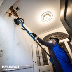 Hyundai 56478 Wand-/plafondschuurmachine Met LED-verlichting - 750W - 225mm 9 Hyundai 56478 Wand-/plafondschuurmachine Met LED-verlichting - 750W - 225mm -HandelFix Winkel 499c12353c8ec2c28c5859e87c9d468b