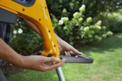 Stiga GT 100e Kit Accu Grastrimmer - 25cm - Telescopisch 40 Stiga GT 100e Kit Accu Grastrimmer - 25cm - Telescopisch -HandelFix Winkel 572d1f7520394818081d68b4e63c56cd