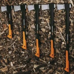 Fiskars X27 Kloofbijl XXL Incl. XSharp Bijl- En Messenslijper - 920mm 14 Fiskars X27 Kloofbijl XXL Incl. XSharp Bijl- En Messenslijper - 920mm -HandelFix Winkel 671521048915564b8b202a3f1d5dd71f