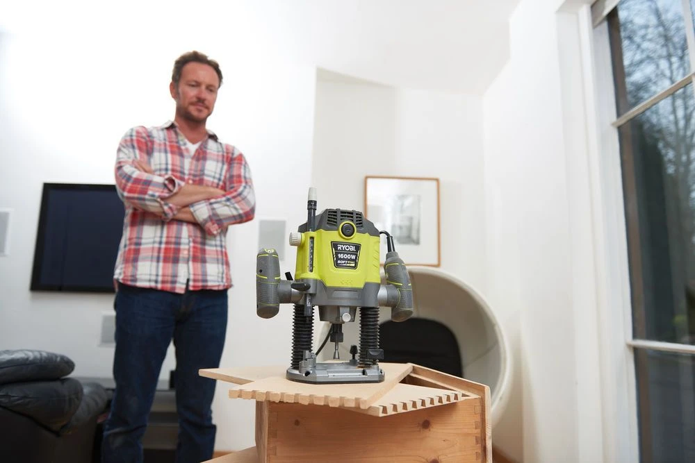 Ryobi RRT1600-K Freesmachine - 1600W 6 Ryobi RRT1600-K Freesmachine - 1600W - Afbeelding 4