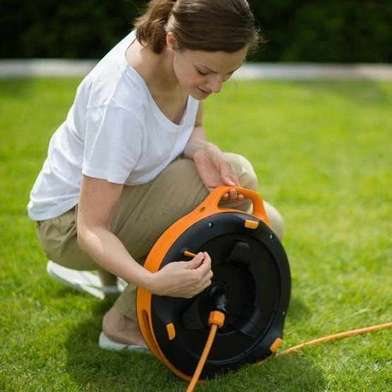 Fiskars 1020436 Slanghaspel S - 13,5m 6 Fiskars 1020436 Slanghaspel S - 13,5m - Afbeelding 4