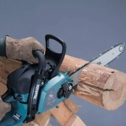 Makita EA3201S35A Benzine Kettingzaag - 2-takt - 32cc - 350mm -HandelFix Winkel 7fe6f49dddb1c930c5e6aac2830a0aa6