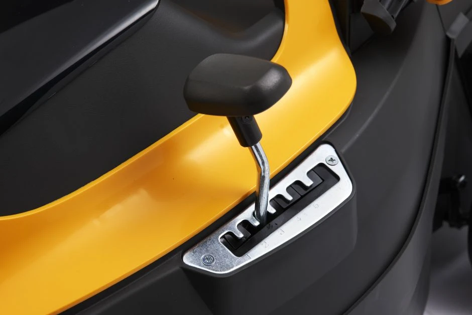 Stiga COLLECTOR 140e Kit Accu Loopmaaier Set (2x 4,0Ah) - 38cm 7 Stiga COLLECTOR 140e Kit Accu Loopmaaier Set (2x 4,0Ah) - 38cm - Afbeelding 5