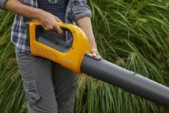 Stiga BL 100e Kit Accu Bladblazer Set (1x 4,0Ah) - 32m/s - 7,8m³/min -HandelFix Winkel 862a4b4cda8a64a80f83f7a7fe0bea4c