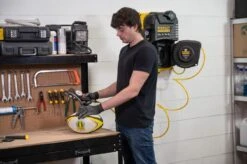 Stanley Fatmax 8215410STF585 Wandcompressor - 1,1 KW - 8 Bar - 160L/min - Olievrij -HandelFix Winkel 90b1cc06fcf12420b609e4097cefdf64