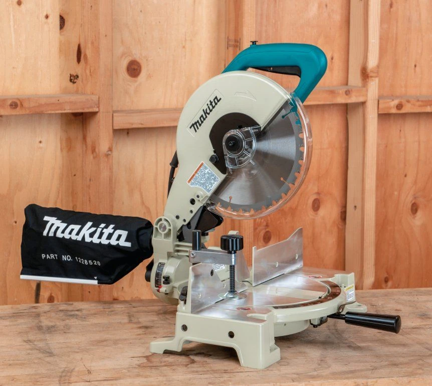 Makita LS1040 Afkortzaag - 1650W - 260 X 30mm - LS1040 4 Makita LS1040 Afkortzaag - 1650W - 260 X 30mm - LS1040 - Afbeelding 2