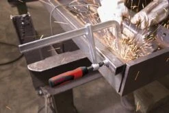 Bessey GZ20 Lijmklem - Geheel Staal - 200 X 100mm 9 Bessey GZ20 Lijmklem - Geheel Staal - 200 X 100mm -HandelFix Winkel a062e05cf3c81f9be8d24b0ddcaceeb3 1