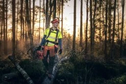 Husqvarna 560 XP 18" .325" Benzine Kettingzaag - 59,8cc - 45cm - 970501718 -HandelFix Winkel acfe1d000adca079e77bd6e5dc251f5f 1