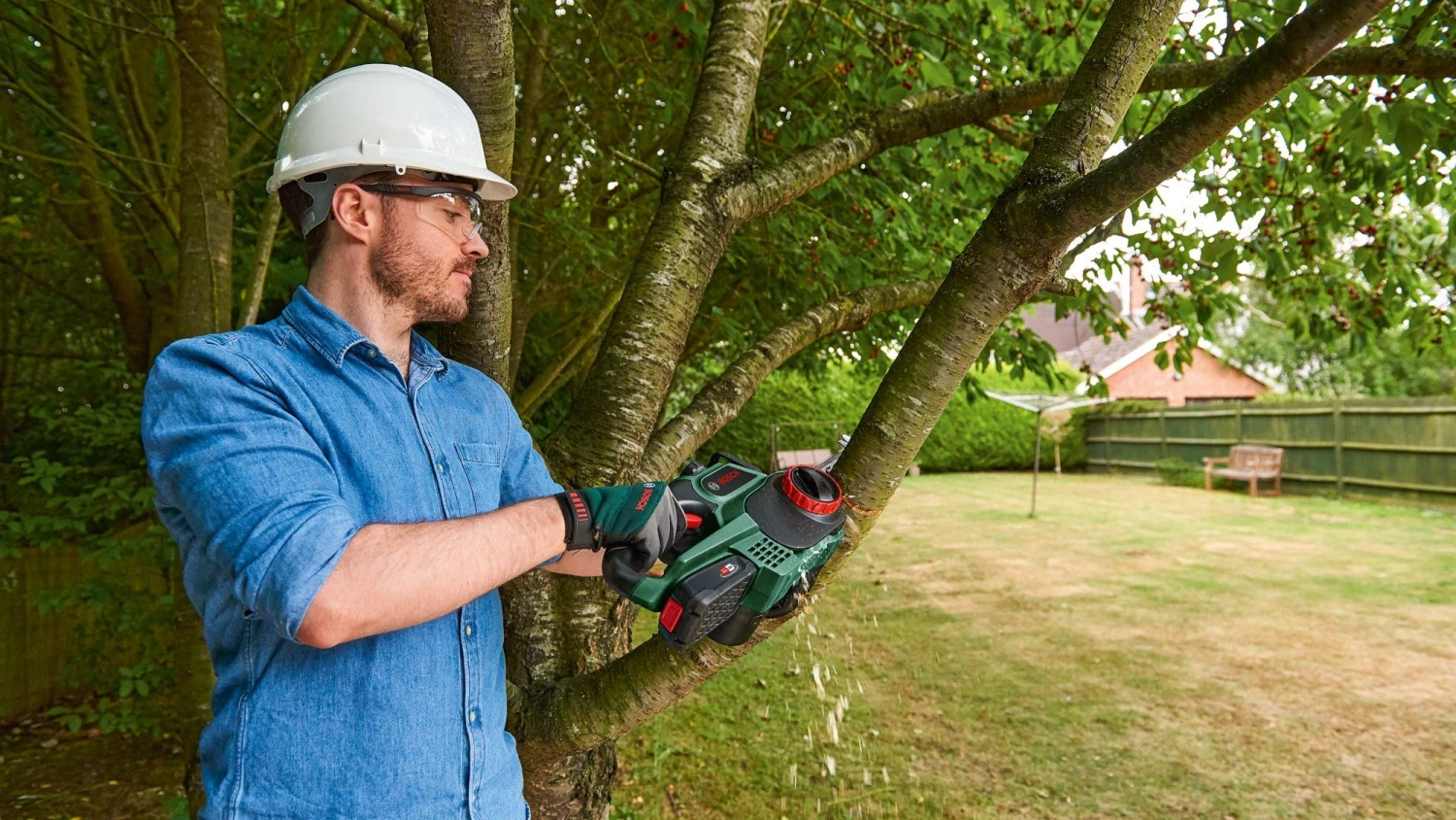 Bosch Universalchain 18 18V Li-Ion Accu Kettingzaag Body - 200mm - 06008B8001 4 Bosch Universalchain 18 18V Li-Ion Accu Kettingzaag Body - 200mm - 06008B8001 - Afbeelding 2