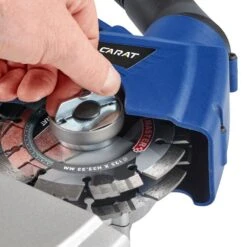 Carat SL-1255 Dustec Sleuvenzaagmachine Incl. 2 Diamantzaagbladen In Koffer - 1800W - 125 X 22,23mm 7 Carat SL-1255 Dustec Sleuvenzaagmachine Incl. 2 Diamantzaagbladen In Koffer - 1800W - 125 X 22,23mm -HandelFix Winkel b317d2951a6b561e03e6bd3d667231aa