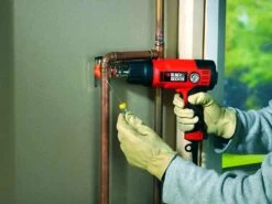 Black & Decker Black+Decker KX2200K Heteluchtpistool Incl. Accessoires In Koffer - 2000W 11 Black & Decker Black+Decker KX2200K Heteluchtpistool Incl. Accessoires In Koffer - 2000W -HandelFix Winkel b7ee0c7bdd76df50124d33c258ec7246