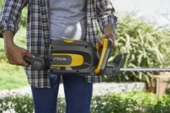 Stiga HT 700e Accu Heggenschaar Body - 56cm - 34mm -HandelFix Winkel b7f7b9a46ea678f2929a214d41194bd1