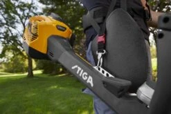 Stiga BC 760 B Benzine Bosmaaier - 52,8cc - 1,7kW - 2-takt - 45cm -HandelFix Winkel caa3919ac2ca27825acf208f142e3e3d