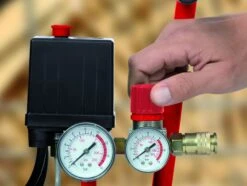 Einhell TE-AC 230/24 Compressor - 1500W - 8 Bar - 24L - 4010460 -HandelFix Winkel ce28cb246c76b3fecbcb4e1244487834