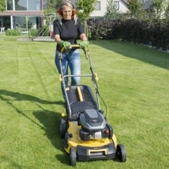 Powerplus POWXG60240X Grasmaaier Zelftrekkend - 145cc - 460mm -HandelFix Winkel d11c10c9cde13742772cb068825d7a94