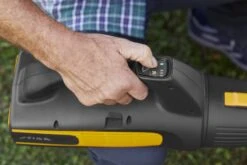 Stiga BL 900e Accu Bladblazer - 55m/s - 15,8m³/min 39 Stiga BL 900e Accu Bladblazer - 55m/s - 15,8m³/min -HandelFix Winkel d9ac9f35273c8266b52b6365d9a08712