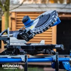 Hyundai 56256 Radiaal Afkortzaag - 1800W - 305mm (2x 45°) 19 Hyundai 56256 Radiaal Afkortzaag - 1800W - 305mm (2x 45°) -HandelFix Winkel da51a147c6223933ffccaaafb7e72a9d