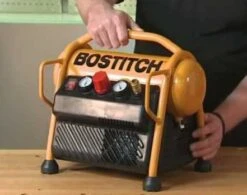 Bostitch MRC6-E Compressor - 1100W - 8 Bar - 6L -HandelFix Winkel dd68ca6936db4f41562107e072c81f79