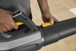 Alpina ABL 48 Li Kit 48V Li-Ion Accu Bladblazer Set (1x 2,0Ah) - 55 M/s - Koolborstelloos 21 Alpina ABL 48 Li Kit 48V Li-Ion Accu Bladblazer Set (1x 2,0Ah) - 55 M/s - Koolborstelloos -HandelFix Winkel e6b005e5e61a974b7bba6e8747ac72a0